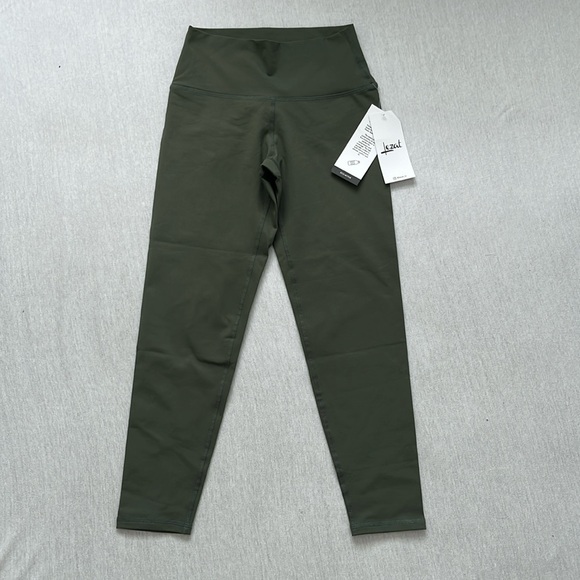 NWT Lezat eco-active, sustainable, activewear, workout set, olive green, Size S - Picture 12 of 16